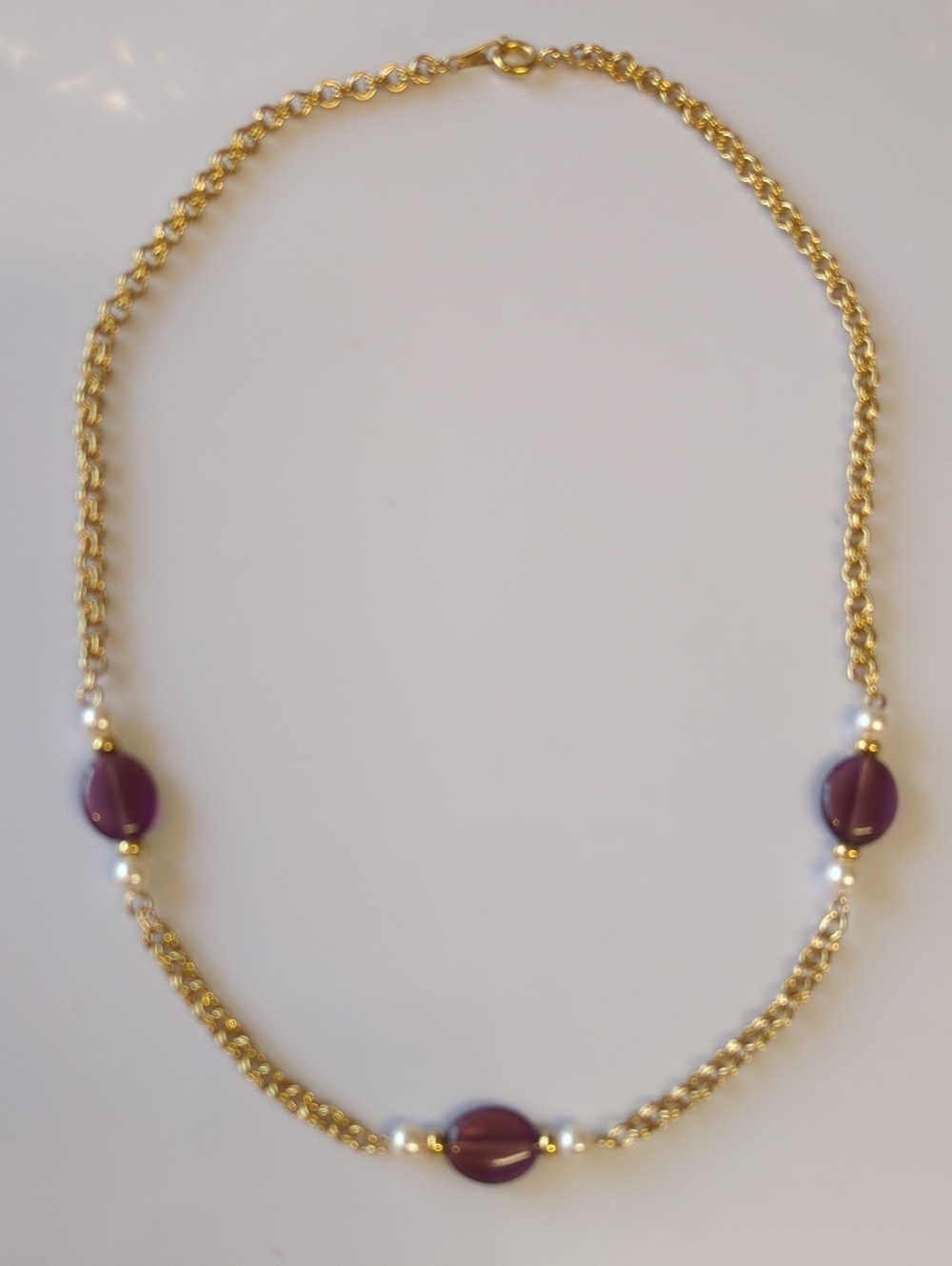 ☀️B3 Vintage Avon 1990s Gold Link Station Necklace Purple Glass Faux Pearl